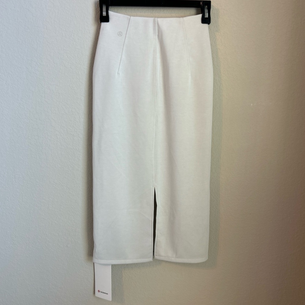 NWT Lululemon Soft tree HR Midi Skirt Sz 0